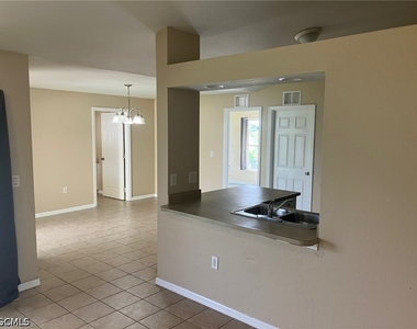 347 Parish Avenue - Photo Thumbnail 5