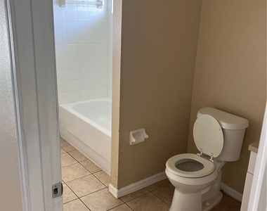 347 Parish Avenue - Photo Thumbnail 3