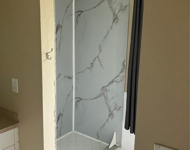 347 Parish Avenue - Photo Thumbnail 11