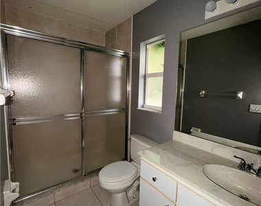 1127 Diplomat Parkway E - Photo Thumbnail 11