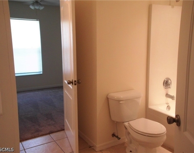 1117 Venetia Street - Photo Thumbnail 5