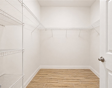 2708 Foralesca Court - Photo Thumbnail 17