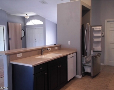 2709 37th Street Sw - Photo Thumbnail 5