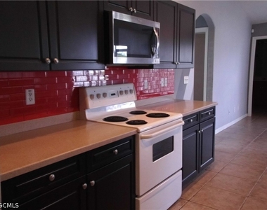 2709 37th Street Sw - Photo Thumbnail 8