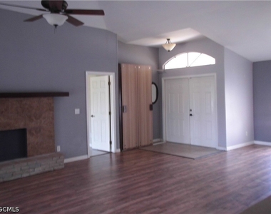 2709 37th Street Sw - Photo Thumbnail 3