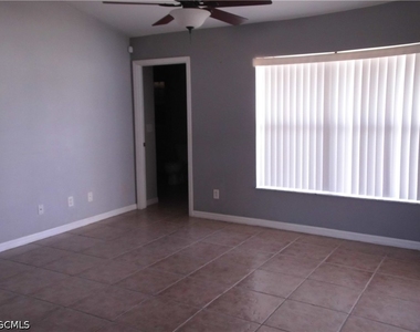 2709 37th Street Sw - Photo Thumbnail 4