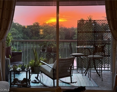 9631 Spanish Moss Way - Photo Thumbnail 14