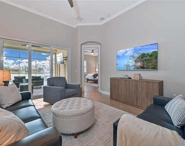 5709 Calmar Breeze Lane - Photo Thumbnail 7