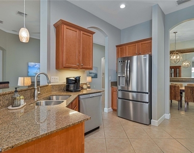 5709 Calmar Breeze Lane - Photo Thumbnail 12