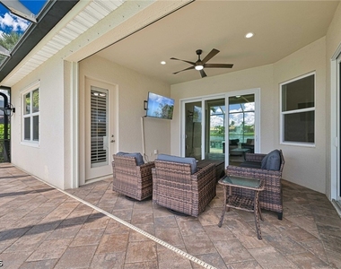 5709 Calmar Breeze Lane - Photo Thumbnail 4