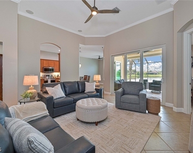 5709 Calmar Breeze Lane - Photo Thumbnail 10