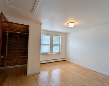 200 South Main - Photo Thumbnail 15