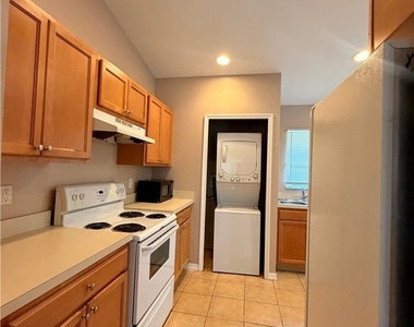 566 Nimitz Boulevard - Photo Thumbnail 4