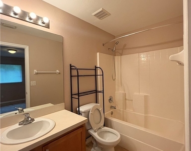 566 Nimitz Boulevard - Photo Thumbnail 12