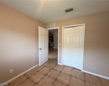 566 Nimitz Boulevard - Photo Thumbnail 13
