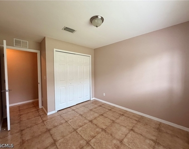 566 Nimitz Boulevard - Photo Thumbnail 18