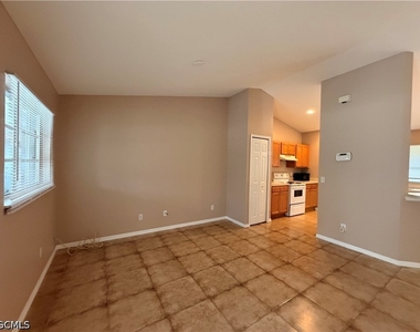 566 Nimitz Boulevard - Photo Thumbnail 3