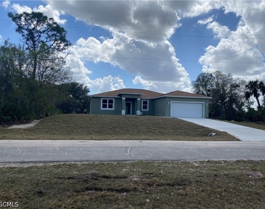 6004 Pecan Circle - Photo Thumbnail 1