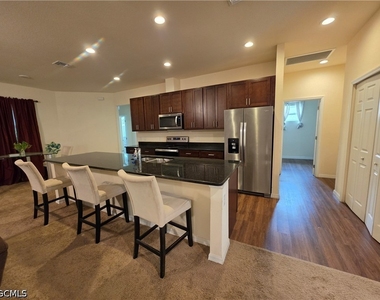 6004 Pecan Circle - Photo Thumbnail 6