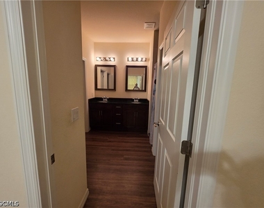 6004 Pecan Circle - Photo Thumbnail 12