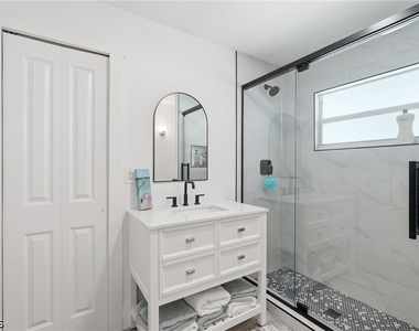 2691 Geary Street - Photo Thumbnail 14