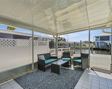 2691 Geary Street - Photo Thumbnail 25
