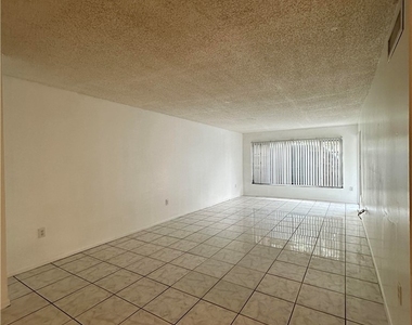 3704 Broadway - Photo Thumbnail 1
