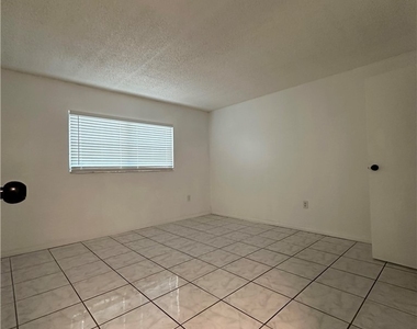 3704 Broadway - Photo Thumbnail 2