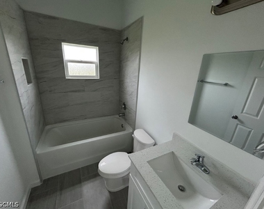 1141 Columbo Avenue S - Photo Thumbnail 11