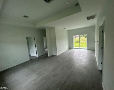 1141 Columbo Avenue S - Photo Thumbnail 6