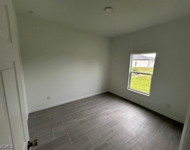 1141 Columbo Avenue S - Photo Thumbnail 18