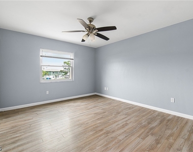 4497 Frankie Court - Photo Thumbnail 15
