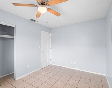 4444 Frankie Court - Photo Thumbnail 20