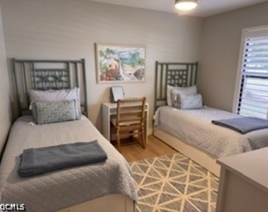 12250 Kelly Greens Boulevard - Photo Thumbnail 4