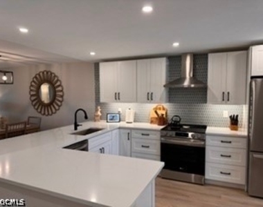 12250 Kelly Greens Boulevard - Photo Thumbnail 9