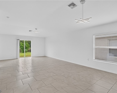 19814 Lavender Field Court - Photo Thumbnail 11