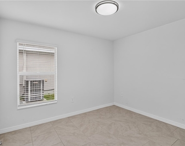 19814 Lavender Field Court - Photo Thumbnail 16
