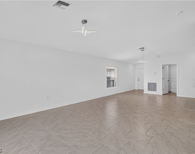 19814 Lavender Field Court - Photo Thumbnail 14