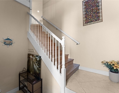 6533 Monterey Point - Photo Thumbnail 19