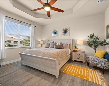 6533 Monterey Point - Photo Thumbnail 20