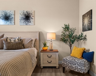 6533 Monterey Point - Photo Thumbnail 21