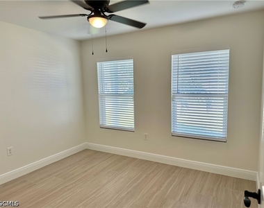 2909 Ne 6th Place - Photo Thumbnail 16