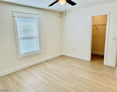 2909 Ne 6th Place - Photo Thumbnail 13