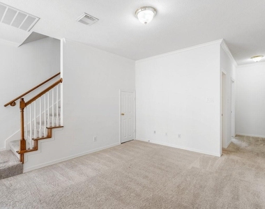 5913 Dolores Street - Photo Thumbnail 17