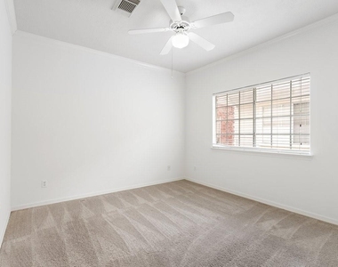 5913 Dolores Street - Photo Thumbnail 24
