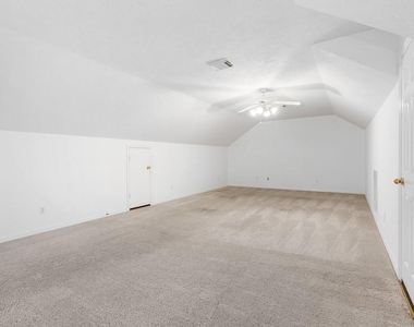 5913 Dolores Street - Photo Thumbnail 26
