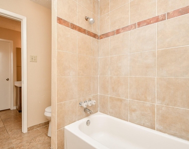 15919 Val Verde Drive - Photo Thumbnail 21