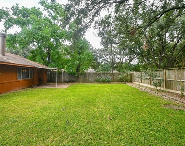 15919 Val Verde Drive - Photo Thumbnail 30