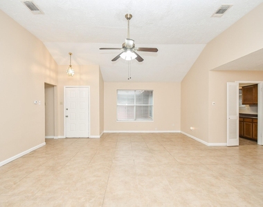 15919 Val Verde Drive - Photo Thumbnail 4