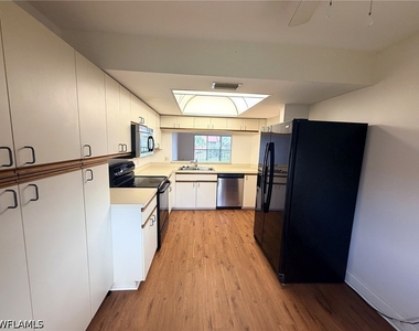 4977 Pepper Circle - Photo Thumbnail 5